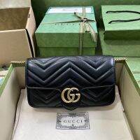 Gucci กระเป๋าสตางค์ใส่บัตร GG MARMONT MINI CARD CASE CHAIN WALLET Shoulder Bags