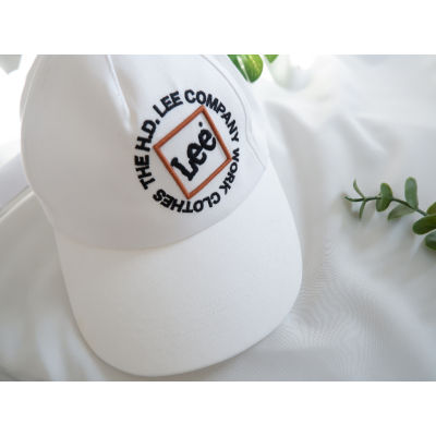 หมวก หมวกแก๊ป Cap Hat หมวกยีนส์  ลี แท้ 100 รุ่น LE L2803106 สีขาว รุ่นนี้ยังวางขายใน  - ฟรีไซส์ ปรับขนาดด้านหลัง