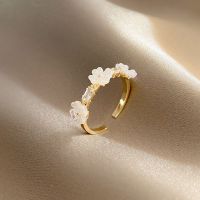 RICO ย้อนยุค ประณีต เพชร เปลือก ง่าย Rhinestones แหวนสไตล์เกาหลี แหวนนิ้วหญิง แหวนดอกไม้ แหวนเปิด