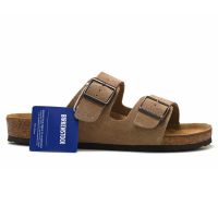 Birkenstock Arizona รองเท้าแตะลําลอง ผ้ากํามะหยี่ขนนิ่ม สีน้ําตาลอ่อน สําหรับผู้ชาย ผู้หญิง เหมาะกับการเดินชายหาด ไซซ์ 34-46 XBBC