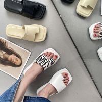 COD สินค้าแฟชั่นToe Sandals Thick Bottom Fashion Women Shoes AhnQ