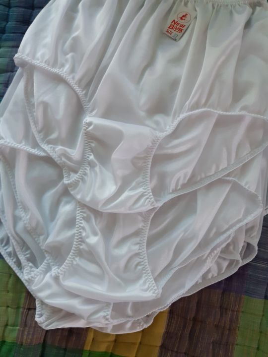กางเกงในผู้หญิง-ผู้ชาย-ไซส์ใหญ่-เต็มตัว-xl-สีขาว-แพ็ค6ตัว-ผ้าไนล่อน-ราคาโรงงาน-เอว-36-42-นิ้ว-แห้งเร็ว-white-underwear-nylon-full-briefs