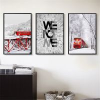 Snow Mountain White Tree Forest รถไฟสีแดงสะพาน Wall Art ภาพวาดผ้าใบ Nordic พิมพ์โปสเตอร์ภาพผนังสำหรับตกแต่งห้องนั่งเล่น New