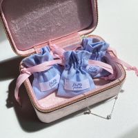 Petite Denim Pouch ถุงใส่เครื่องประดับ