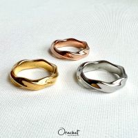 Classy curve 14k ring (แหวนงานชุบ 14k สแตนเลส สวย ทน โดนแอลกอฮอล์ได้ ไม่ลอก)