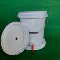 Bucket 10 L FoodGrade With Faucet ถังหมักติดก๊อก 10ลิตร สีขาวเกรดเอ พร้อมเจาะรูยางใส่ Airlockฝาล็อค2ชั้นพร้อมก๊อกอากาศไม่เข้า100%กว้างยาว22.5CM สูง29CM