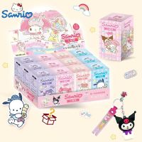 ฟิกเกอร์แอคชั่น Sanrio กล่องทึบของเล่น Hello Kitty Kuromi พวงกุญแจแมวลาย My Melody Kt จี้ของเล่นของเล่นสำหรับโรงเรียนประถมศึกษาสำหรับเป็นของขวัญเด็ก