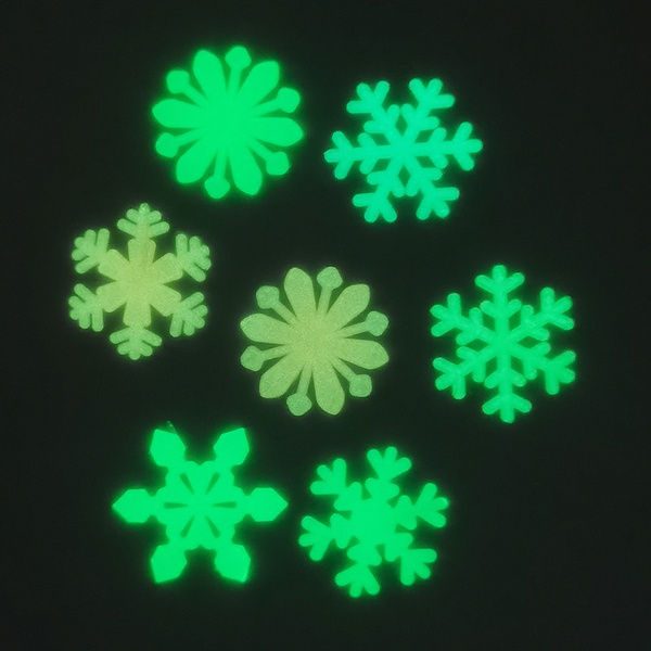 yespery-ready-stock-50pcs-christmas-3d-snowflake-luminous-wall-sticker-glow-in-the-dark-wall-decal-1