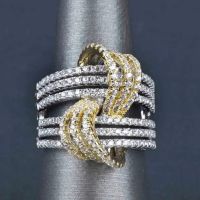 Huitan New Fashion Finger Jewelry Ring Female Gorgeous Engagement Party Accessories with Brilliant Cubic Zirconia Wedding Band