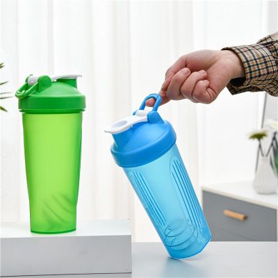 600ml Shaker Bottle Protein Powder Shake Cup for Gym Ffitness Shaker Slushy Cup W/ Scale Portable Water Bottle Mixing Cup