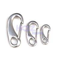 （AT）1PCS สแตนเลสสตีลรูปร่าง SpringHook คลิป Quick Link Carabiner Buckle Eye Shacklelaw กลางแจ้ง