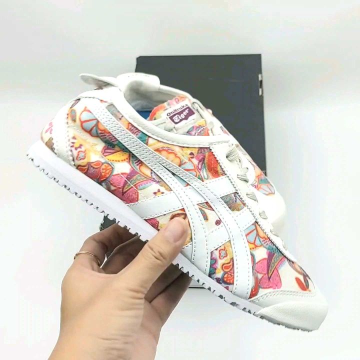 onitsuka canvas