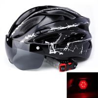 【LZ】✆  Anti-Colisão Capacete de Bicicleta com Lanterna Troneira Esporte Ciclismo Capacete Respirável Portátil Leve Ultraleve Skate Scooter