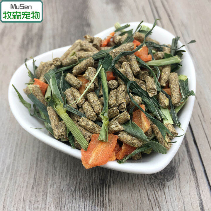 Fruit and vegetable rabbit food pet rabbit feed Timothy carrot rabbit