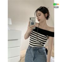 COD hjzfk0 One-line collar collarbone contrast color striped short slim sleeveless sweater top womens summer hot girl sexy T-shirt