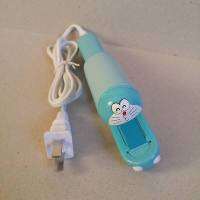 เครื่องรีดผม ไฟฟ้า ขนาดเล็ก (Hair Straightener) ลาย โดราเอม่อน Doraemon ขนาดเครื่องไม่รวมสายยาว 6นิ้