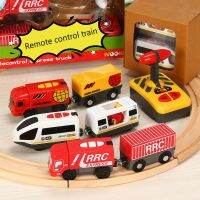 ชุดของเล่นชุดรถไฟไฟฟ้า RC สำหรับรถเด็กรถยนต์ของเล่น Diecast เหมาะสำหรับรถไฟรถไฟไม้มาตรฐานชุดรถไฟคริสต์มาส