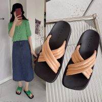 AOKANG ผู้หญิงใหม่ข้ามทอขนมปังหนา-soled รองเท้าแตะโรมัน Retro Square-toed Flat-bottomed รองเท้าชายหาดมี 4 สี