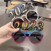 ?พร้อมส่ง?แว่นตาปาร์ตี้ แว่นตา2023 รูปทรงน่ารัก หลากสี