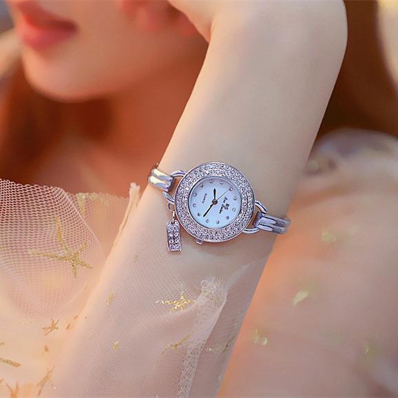 new-hot-hand-bracelet-watch-full-drill-female-pendant-diamond-fa1193-fritillaria