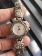 Đồng hồ lắc tay nữ Vega thiết kế tinh xảo thumbnail