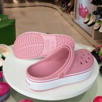 รองเท้า Crocs ผู้หญิง