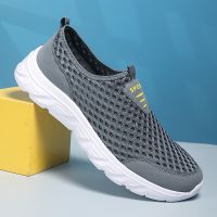 Summer Sneakers Shoes for Men Breathable Mesh Lightweight Casual Walking Shoes Slip-On Driving Men Loafers Zapatos Casuales