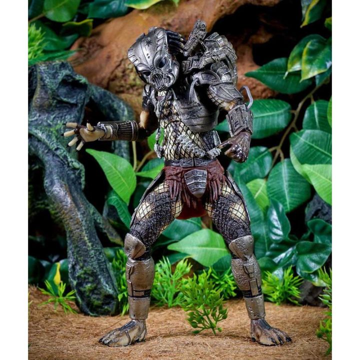 new-neca-dragon-shadow-predator-30th-anniversary-edition-special-shaped-iron-blood-peripheral-doll-action-figure-decoration-model-collection