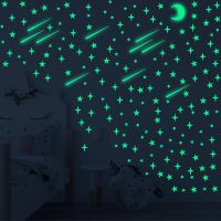 ▩ Green Meteor Stars Luminous Wall Stickers Glow In The Dark Fluorescent Stars Stickers For Kids Rooms Bedroom Ceiling Home Decor