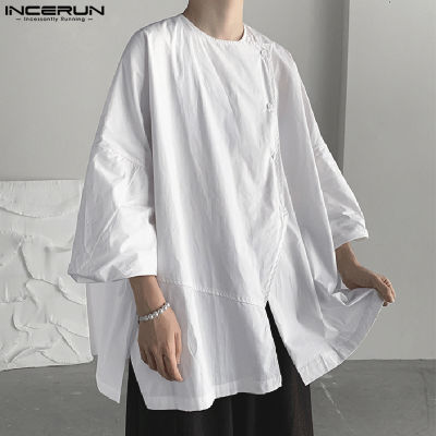 INCERUN เสื้อผู้ชายแขน3/4หลวมแฟชั่นเสื้อลำลองผ่าข้างเสื้อธรรมดาไม่สม่ำเสมอ (สไตล์เกาหลี)