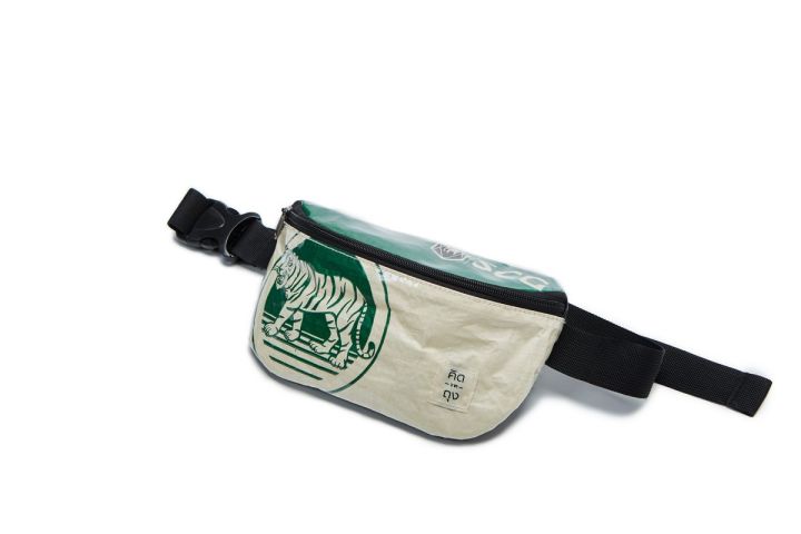 กระเป๋าถุงปูน-รักษ์โลก-tiger-messenger-bag-12-btmg-12-กระเป๋าเมสเซนเจอร์-กระเป๋าสะพายข้าง-กระเป๋าแฟชั่น-กระเป๋ารักษ์โลก-รักสิ่งแวดล้อม