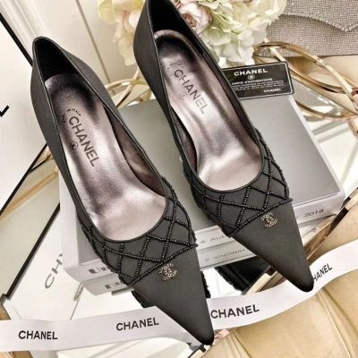 【high quality】original Ccˉ Color matching beaded high heels 2022 new pointed toe high heels elegant womens shoes silk stitching color summer new style womens shoes slippers for women slides outside wear sandals for women