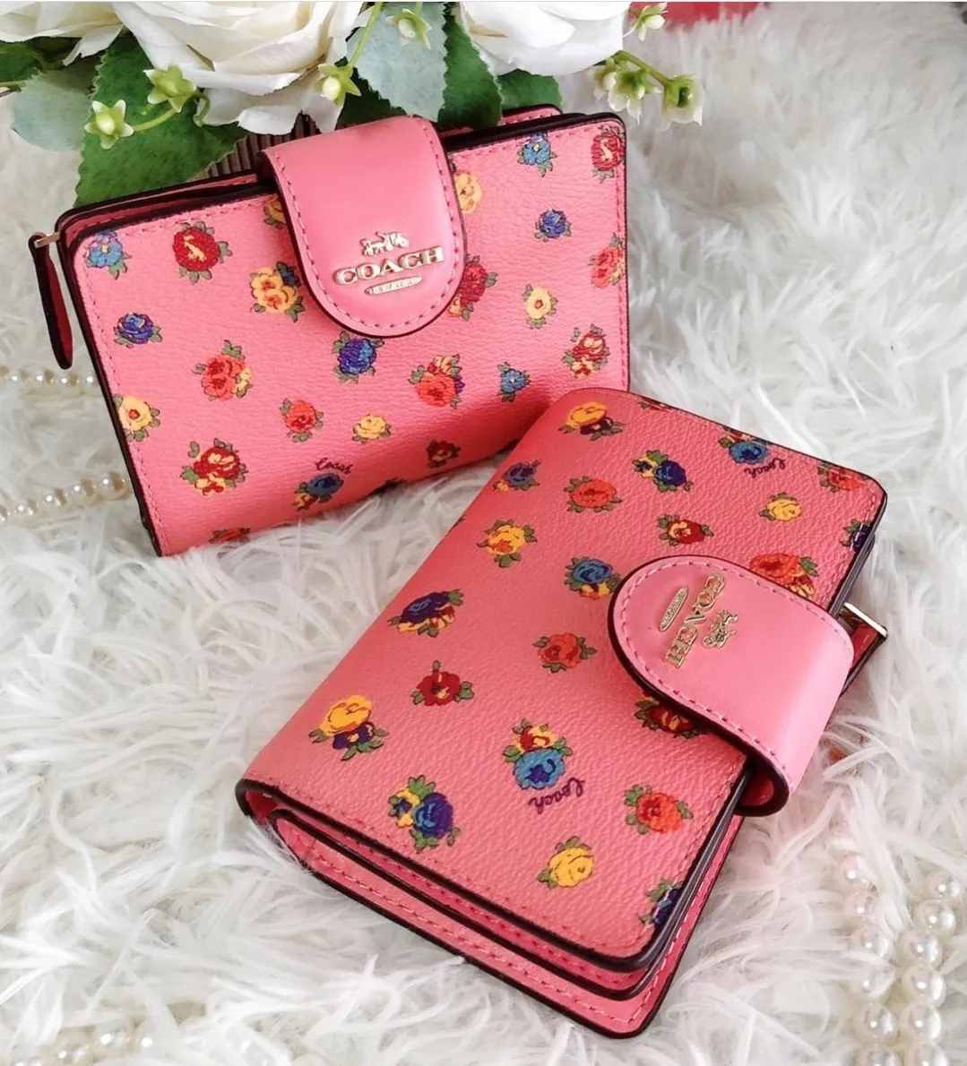 Coach Medium Corner Zip Wallet With Mini Vintage Rose Print Design C9934 In  Pink Color | Lazada PH