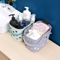 Portable Shower Caddy Tote Heart Shaped Hollow Plastic Storage Basket with Handle Box Organizer Bin for Bathroom Pantry Kitchen