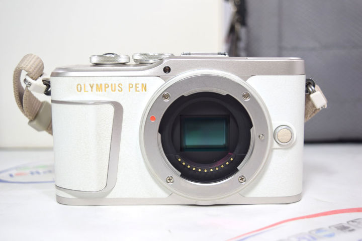 ขาย-กล้อง-olympus-pen-e-pl9-พร้อมเลนส์-14-42-สีเงิน-สภาพสวย-อุปกรณ์ครบกล่องแถมฟิวเตอร์