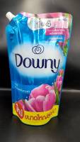 ดาวน์นี่ น้ำยาปรับผ้านุ่ม Downy สูตรเข้มข้น ชนิดถุงเติมสีฟ้าสดชื่นยามเช้า สีฟ้า 1 ลิตร  1 ถุง  / ยกลัง 8 ถุง