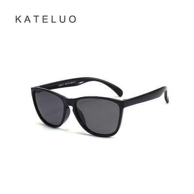 KATELUO เด็กแว่นกันแดดแฟชั่นวินเทจชายหญิงเด็กเด็กอาทิตย์แว่นตา UV400แว่นตาเย็นคลาสสิกกีฬาสแควร์ P Olarized เลนส์8304