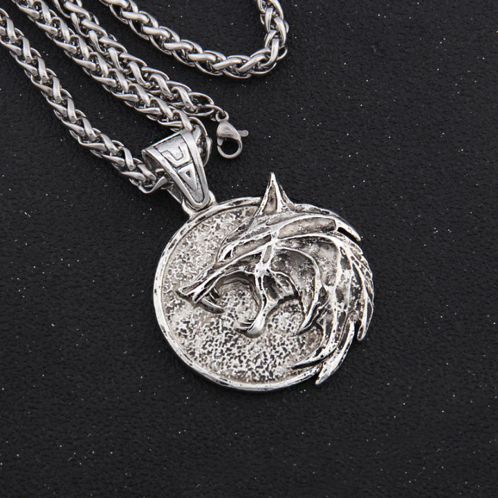 New Arrival Wizard wolf head pendant necklace for Geralt necklace with a The Wild Hunt 3 Figure TV