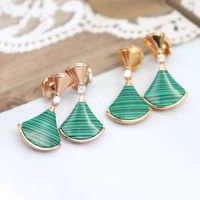 Design Temperament Small Skirt Ear Studs Girls Fashion Commuter White Shell Malachite Scallop Earrings Earrings