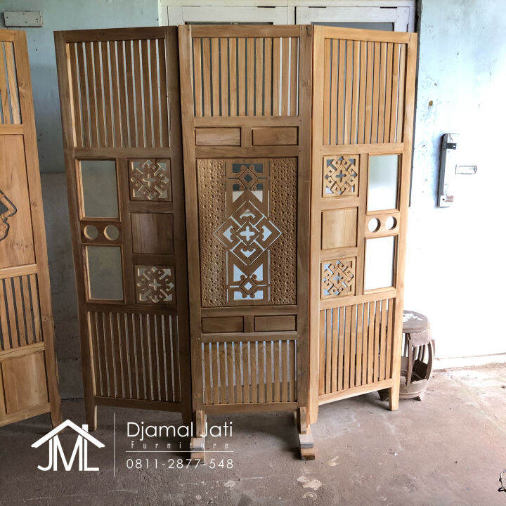 Partisi ruangan minimalis, penyekat ruangan, penyekat ruang makan