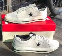 รองเท้า converse หนังกลับ สีขาว สินค้าพร้อมส่ง