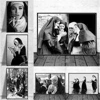 Smoking Sexy Nun Painting Poster Vintage Photo Black and White Wall Art Canvas Printings Funny Bad Girl Retro Prints Home Decor