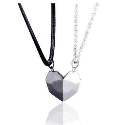 JDY6H 2PCS/set Love Magnetic Attracts Couple Necklace Friendship Heart Pendant Faceted Charm Necklace Valentine Day Gift Jewelry