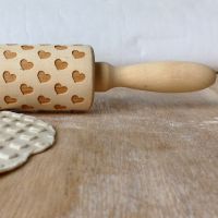 Wood " Heart " Type Cake Rolling Pin Embossed Cookies Roller Baking Shop Baking Dough Roller for Wedding Christmas Gifts Bread  Cake Cookie Accessorie