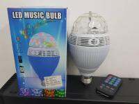 LED Bluetooth Music BULB Speakerหลอดไฟ RGB ลำโพงบูลทูธอัจฉริยะ เปลี่ยนสี หรี่ไฟ พร้อมลำโพงในตัว  สั่งงานจากมือถือ พร้อม รีโมทคอนโทรลเปลี่ยนสีได้ ตั้งเป็นโหมดได้3 โหมด เหมาะสำหรับสร้างความบันเทิง งานแสงสีเสียง