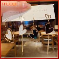 MUBAI 3 pairs อสมมาตรไม่สมดุล ต่างหูรูปหัวใจ โลหะผสมอัลลอยด์ วันวาเลนไทน์ ต่างหูห้อยหัวใจ ของใหม่ วันแม่ในวันหยุด ต่างหูแบบห้อย สาวๆ