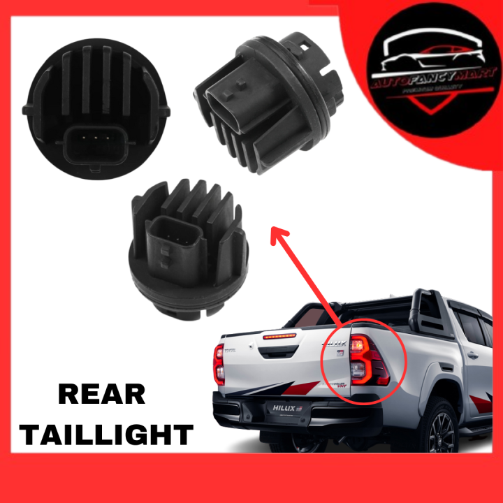 TOYOTA HILUX ROCCO ROGUE REVO REAR TAIL LAMP REVERSE LIGHT LAMPU 4 LED