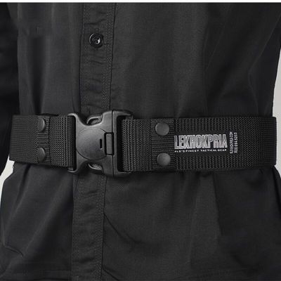 Wearing outdoor belts  black tactical outer belts  Velcro extended belts  military green waistband pants  inner belts Adhesives Tape