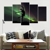 Dancer Dancing In Aurora Wall Art โปสเตอร์รูปภาพภาพวาดตกแต่งบ้านสำหรับตกแต่งห้องนั่งเล่น