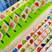 Đồ chơi hộp thả hình theo chủ đề bằng gỗ giúp bé rèn tư duy logic cho các